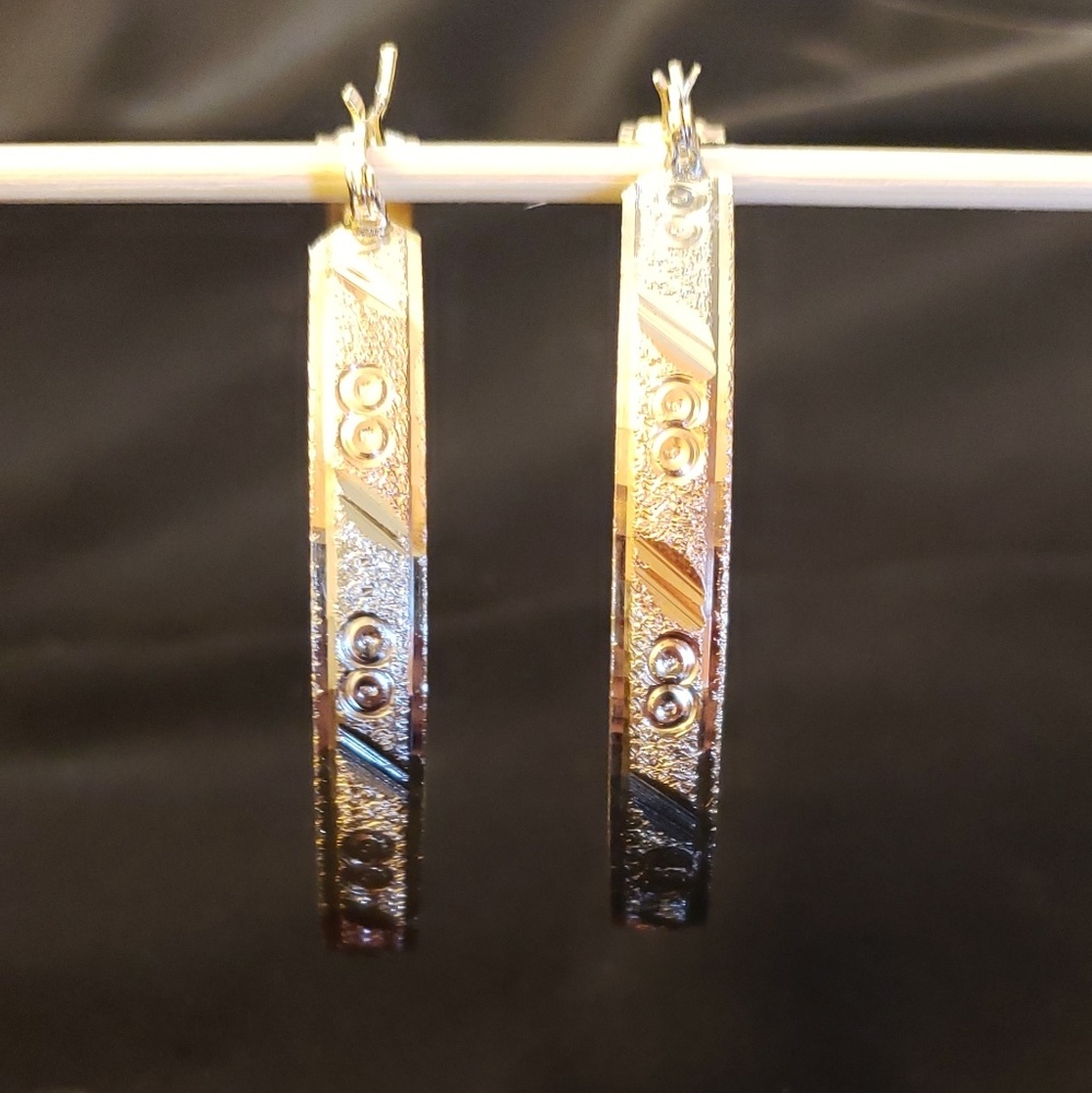 Gold plated hoops - Picture 4 of 4